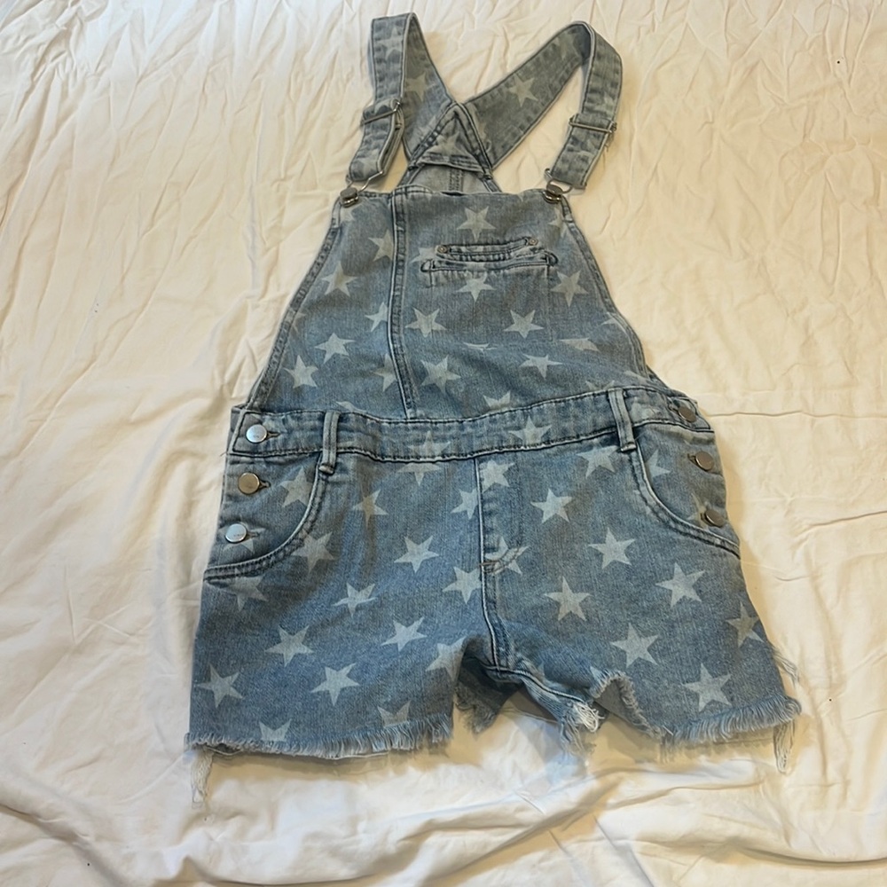 EUC Girls star-pattern light -wash overalls